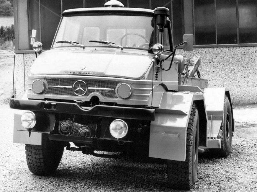  Mercedes-Benz Unimog 406 1963 года  (фото 8 из 9)